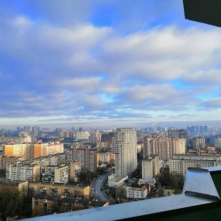 Видовая 25Й Этаж. Новый Дом. Шалимова, Isida. Шулявская, Гарматная, Индустриальный Мост. Космополитан. Большевик. Жд Вокзал. Kiev Dış mekan fotoğraf